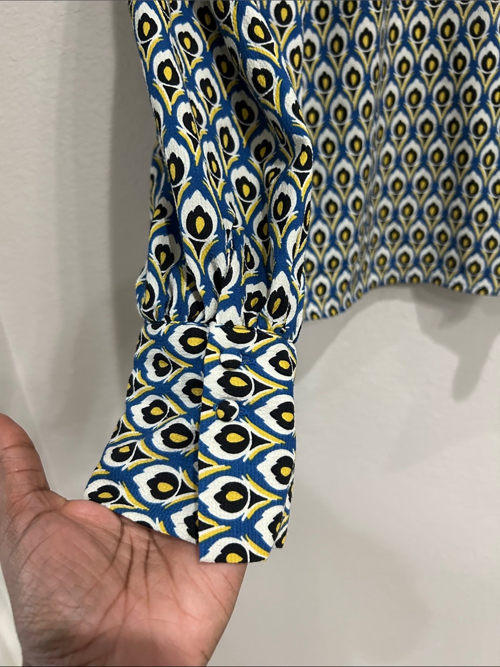 cupcakes & cashmere Blue Yellow Black Geometric Floral Top Sz XL office TC0106 - Picture 6 of 8